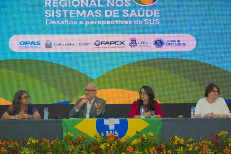 Pesquisadores e gestores apresentam propostas para o aprimoramento de políticas públicas no Seminário sobre Governança Regional em Saúde